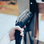 Carte de recharge électrique : astuces pour payer moins cher